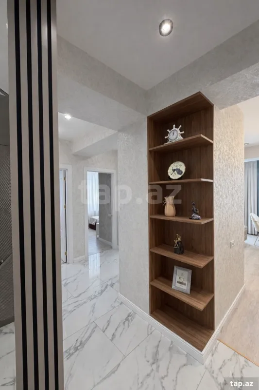 Satılır 3 otaqlı yeni tikili 90 m²