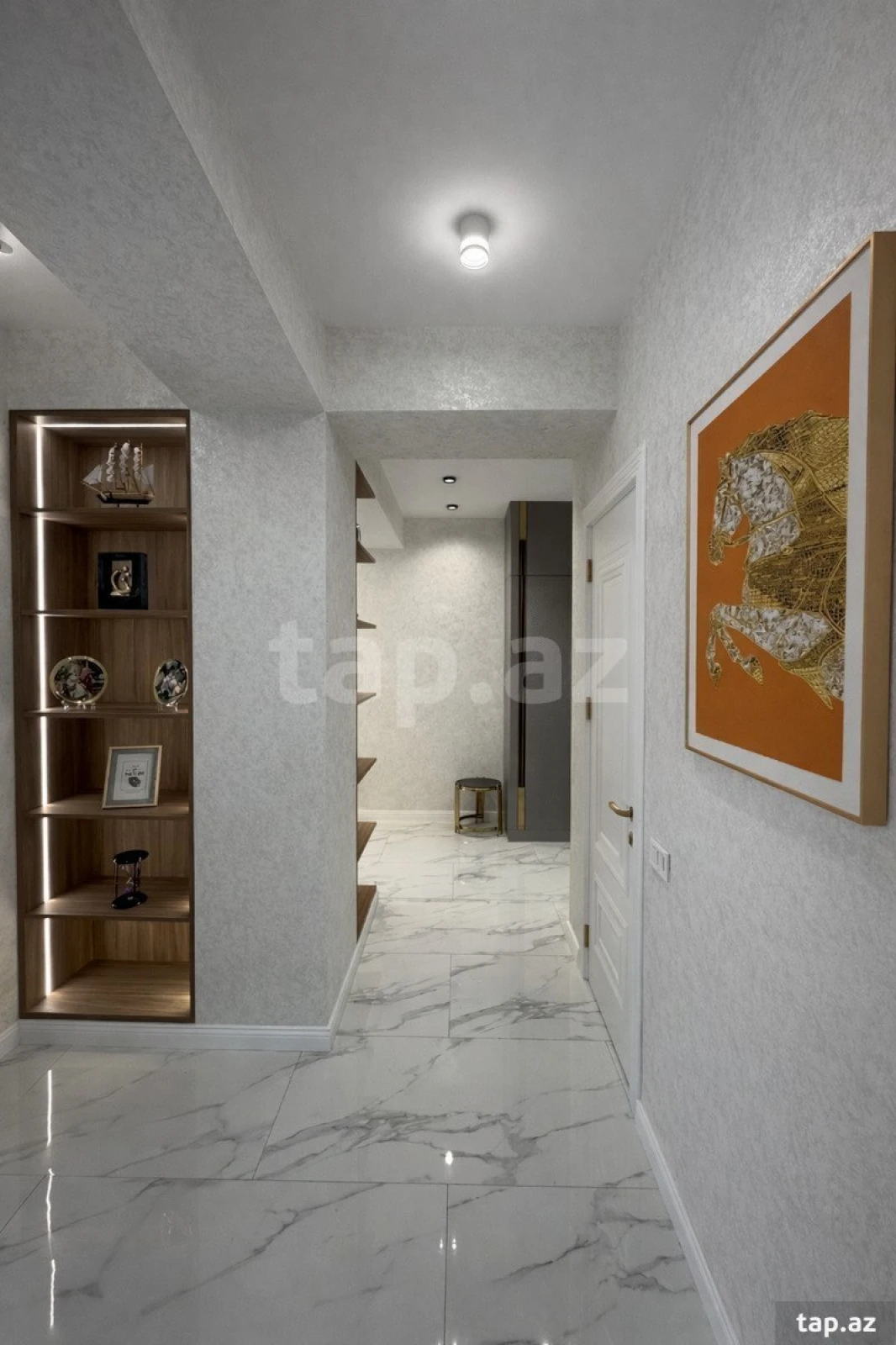 Satılır 3 otaqlı yeni tikili 90 m²
