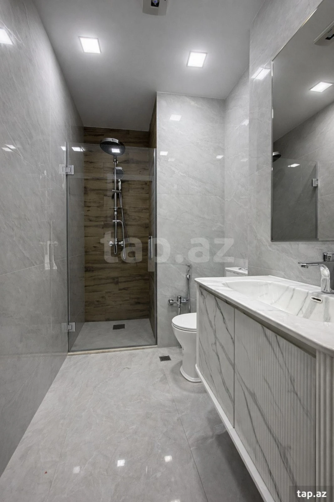 Satılır 3 otaqlı yeni tikili 90 m²