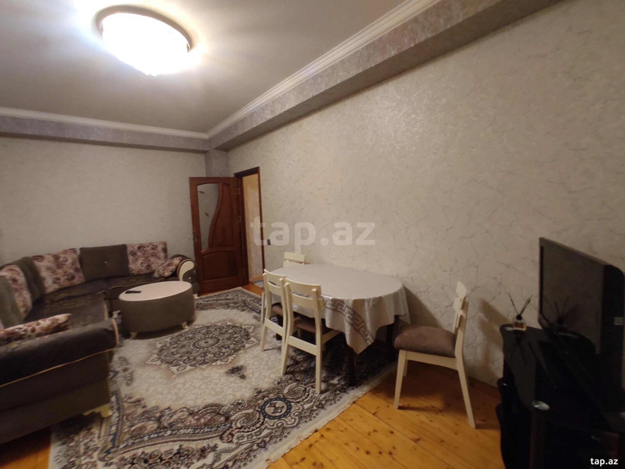 Kirayə verilir 2 otaqlı yeni tikili 65 m²