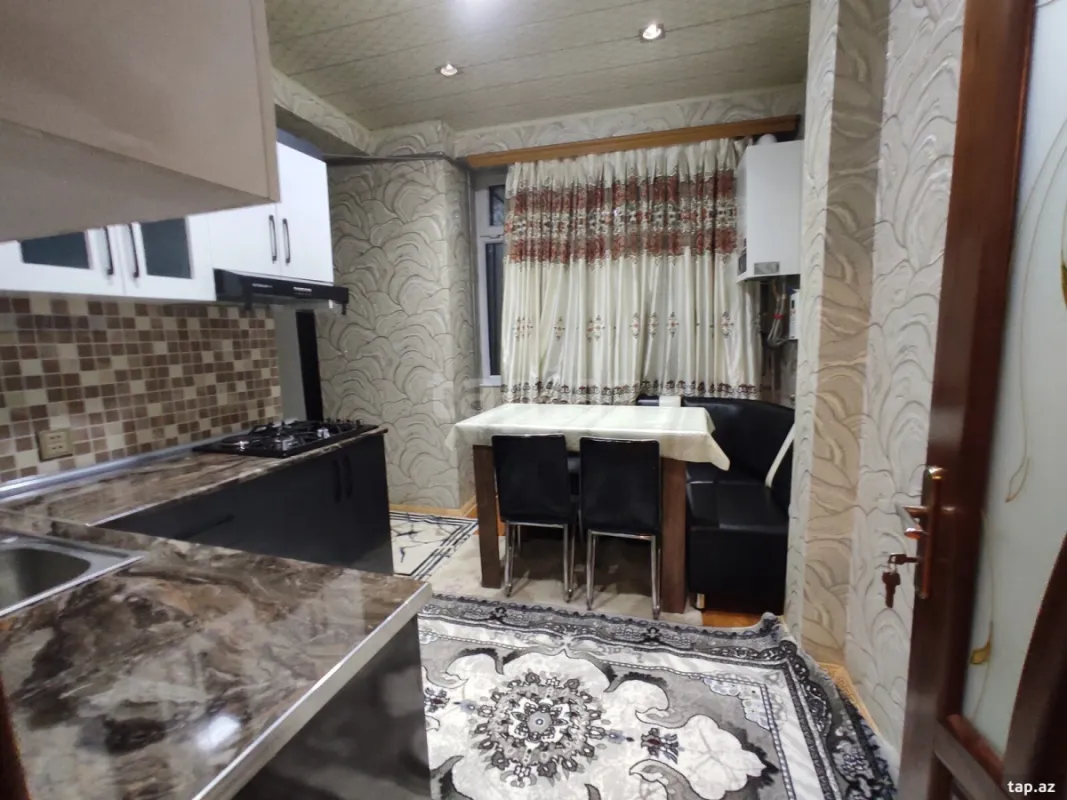 Kirayə verilir 2 otaqlı yeni tikili 65 m²