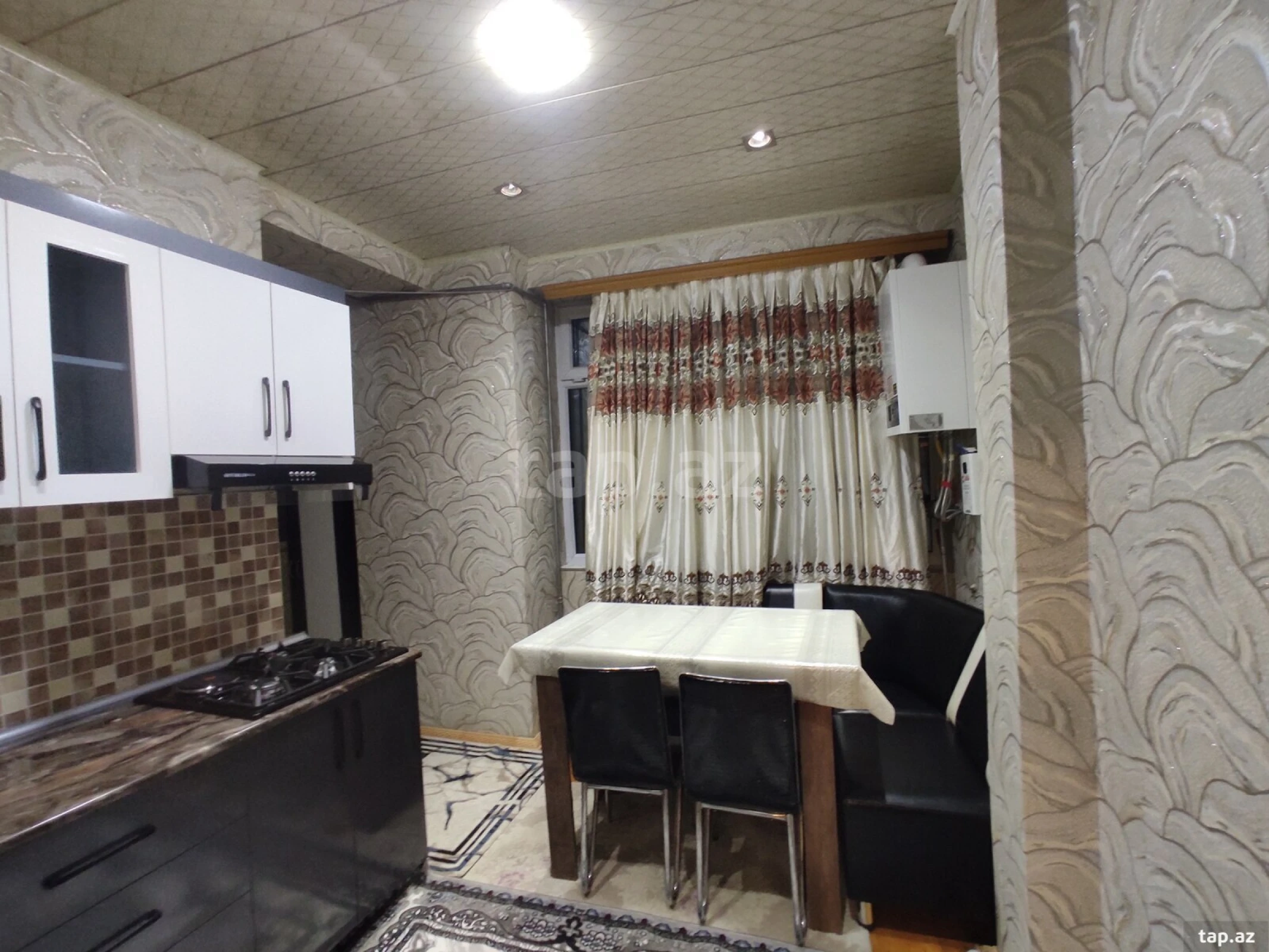 Kirayə verilir 2 otaqlı yeni tikili 65 m²