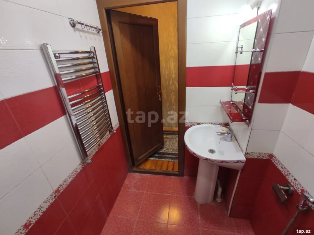 Kirayə verilir 2 otaqlı yeni tikili 65 m²