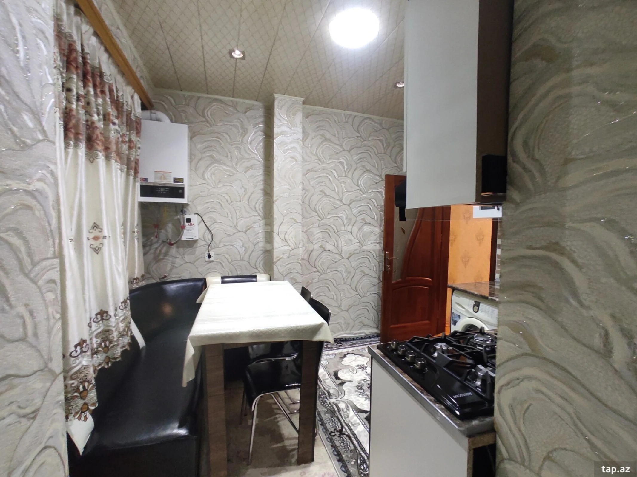 Kirayə verilir 2 otaqlı yeni tikili 65 m²
