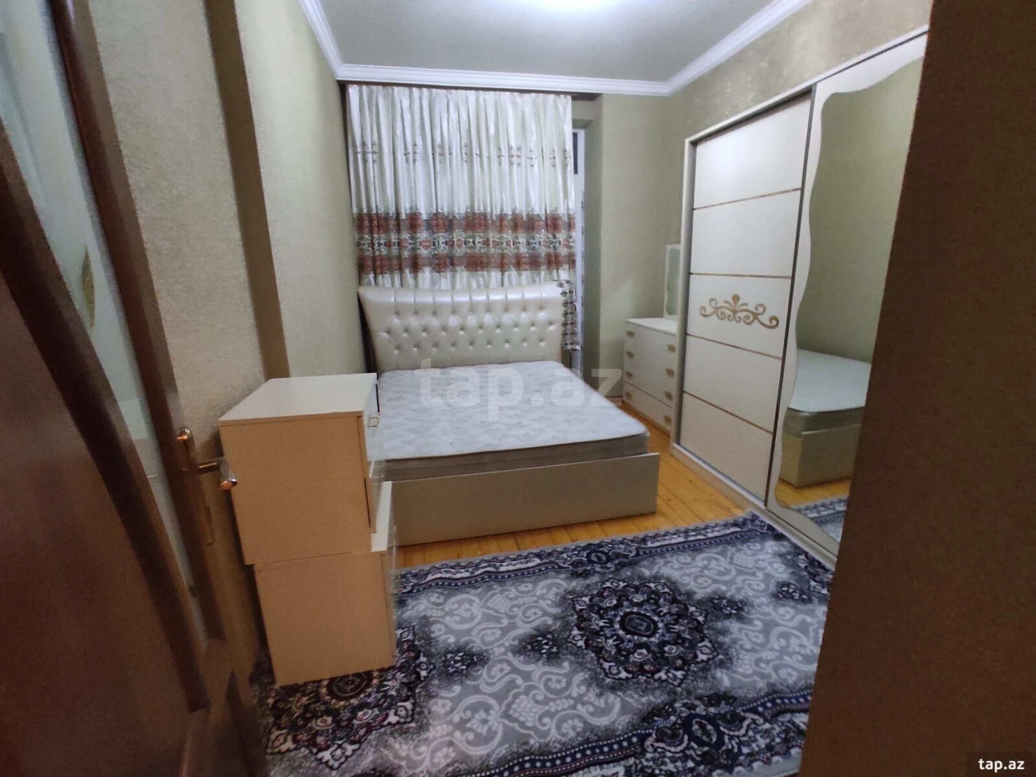 Kirayə verilir 2 otaqlı yeni tikili 65 m²