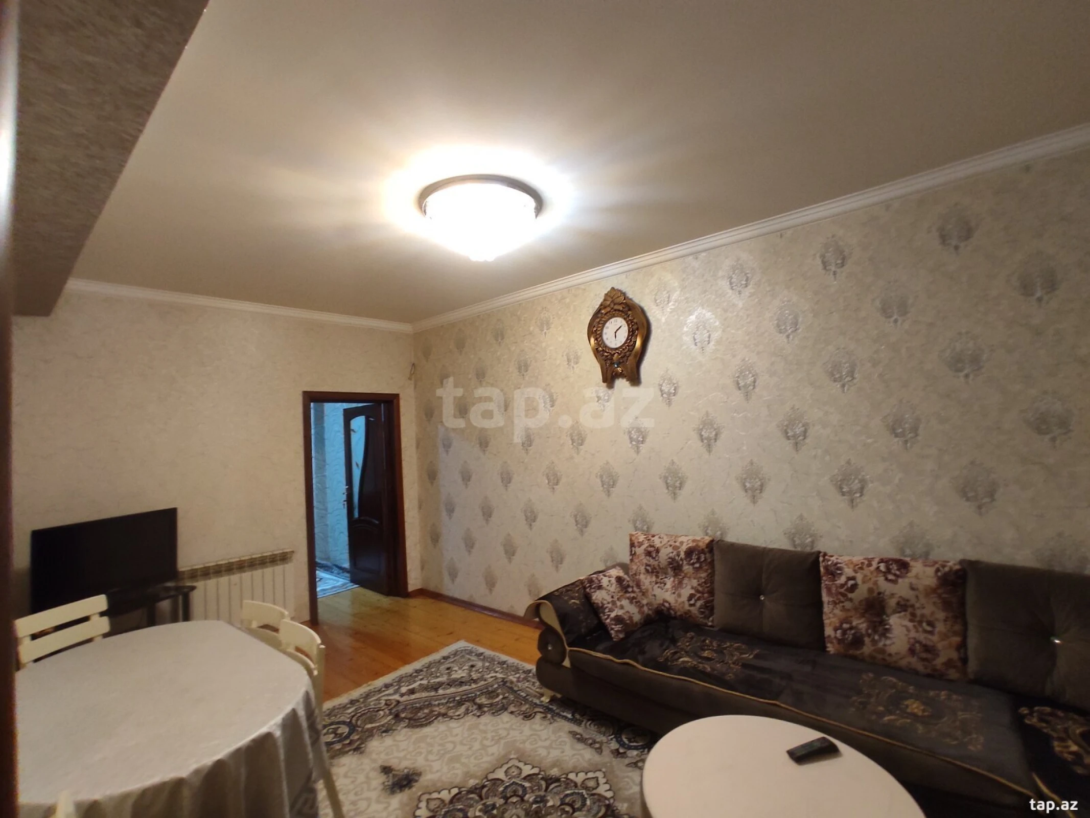 Kirayə verilir 2 otaqlı yeni tikili 65 m²