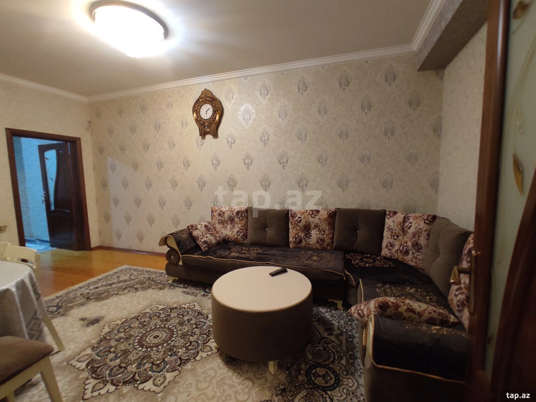 Kirayə verilir 2 otaqlı yeni tikili 65 m²