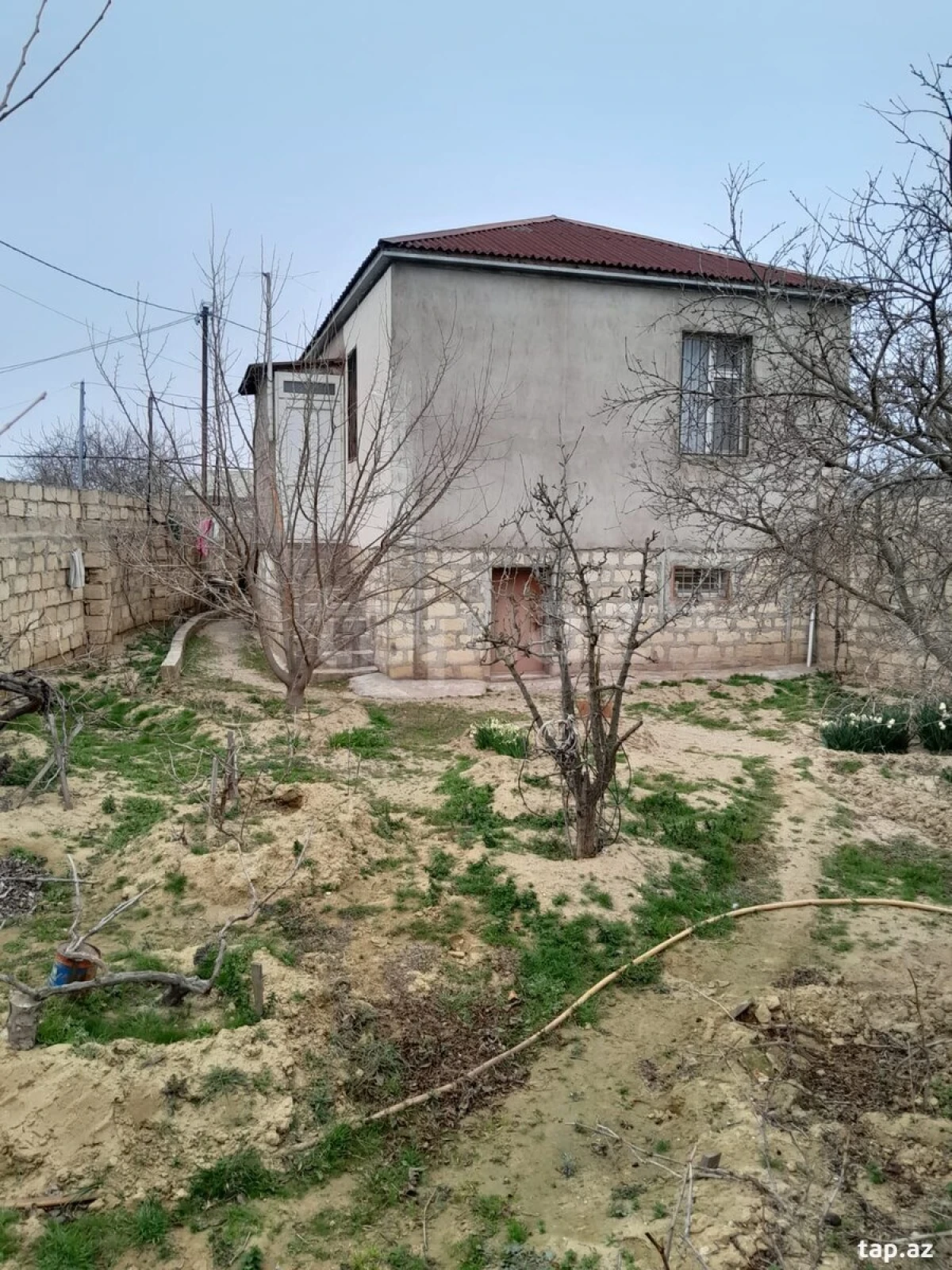 Satılır 2 otaqlı həyət evi