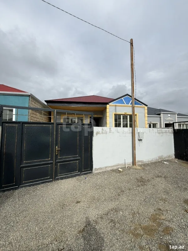 Satılır 3 otaqlı həyət evi