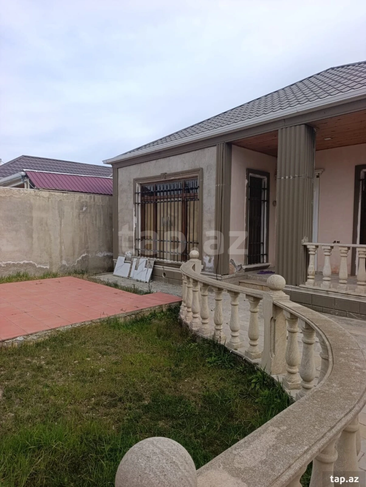 Satılır 3 otaqlı həyət evi