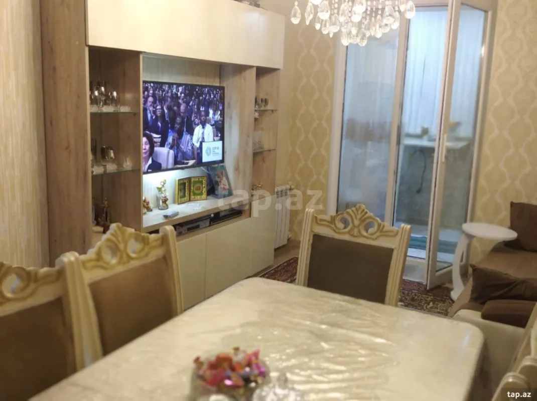 Kirayə verilir 2 otaqlı yeni tikili 70 m²