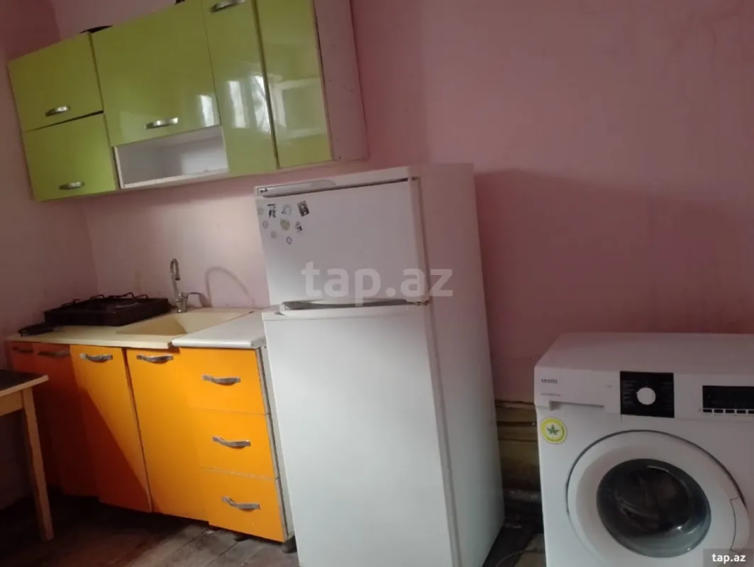 Kirayə verilir 1 otaqlı həyət evi