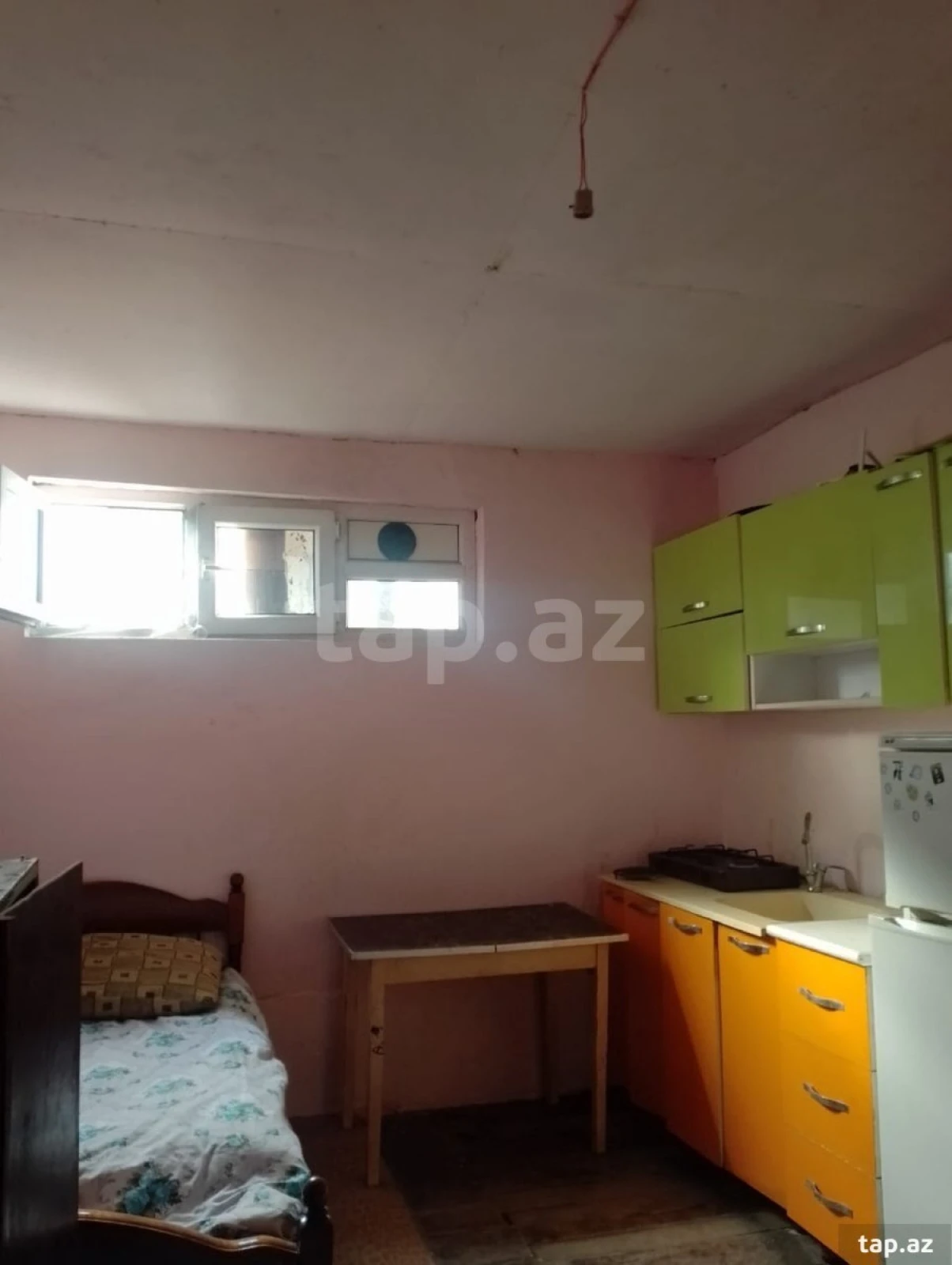 Kirayə verilir 1 otaqlı həyət evi