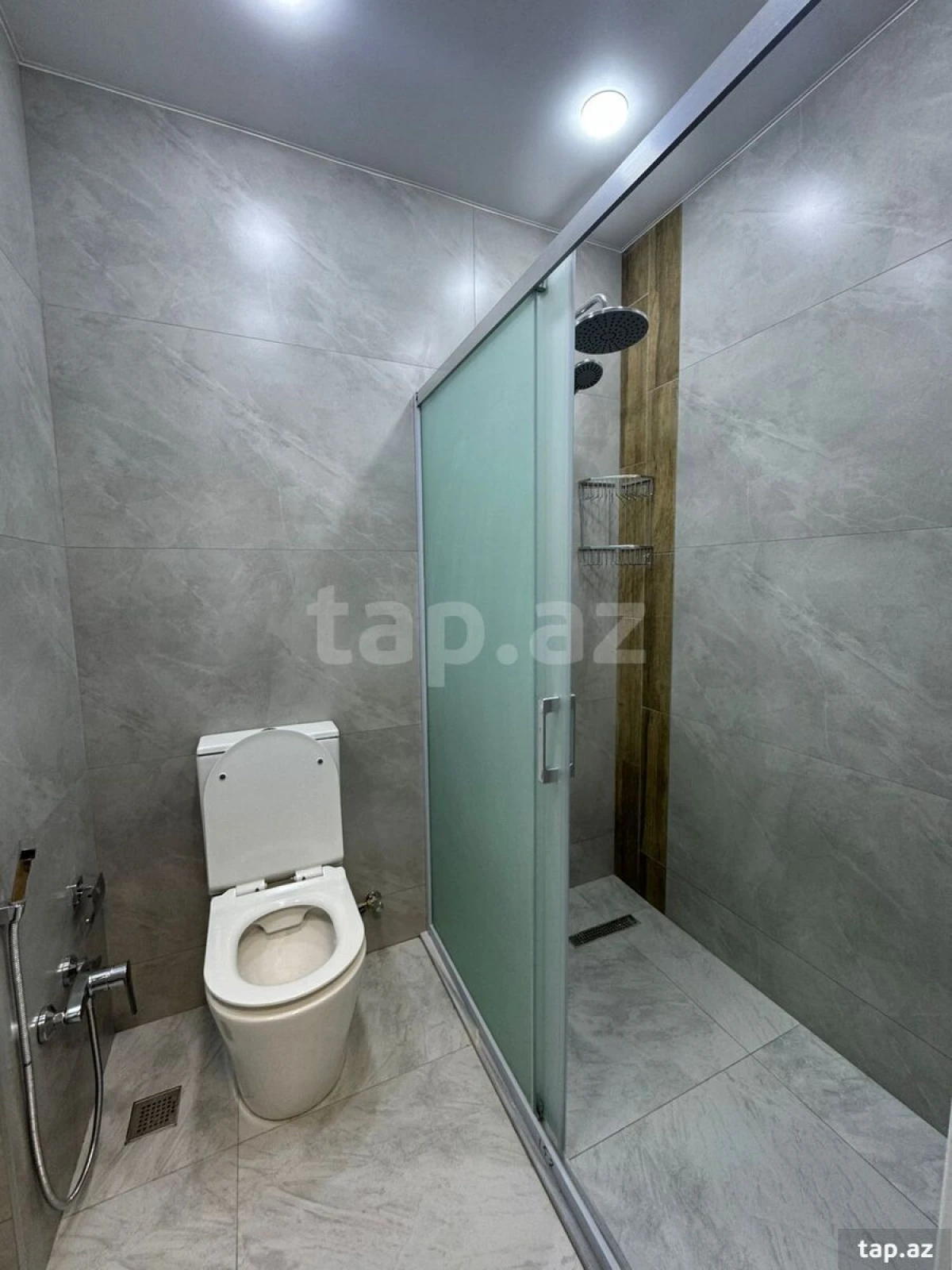 Kirayə verilir 3 otaqlı yeni tikili 80 m²