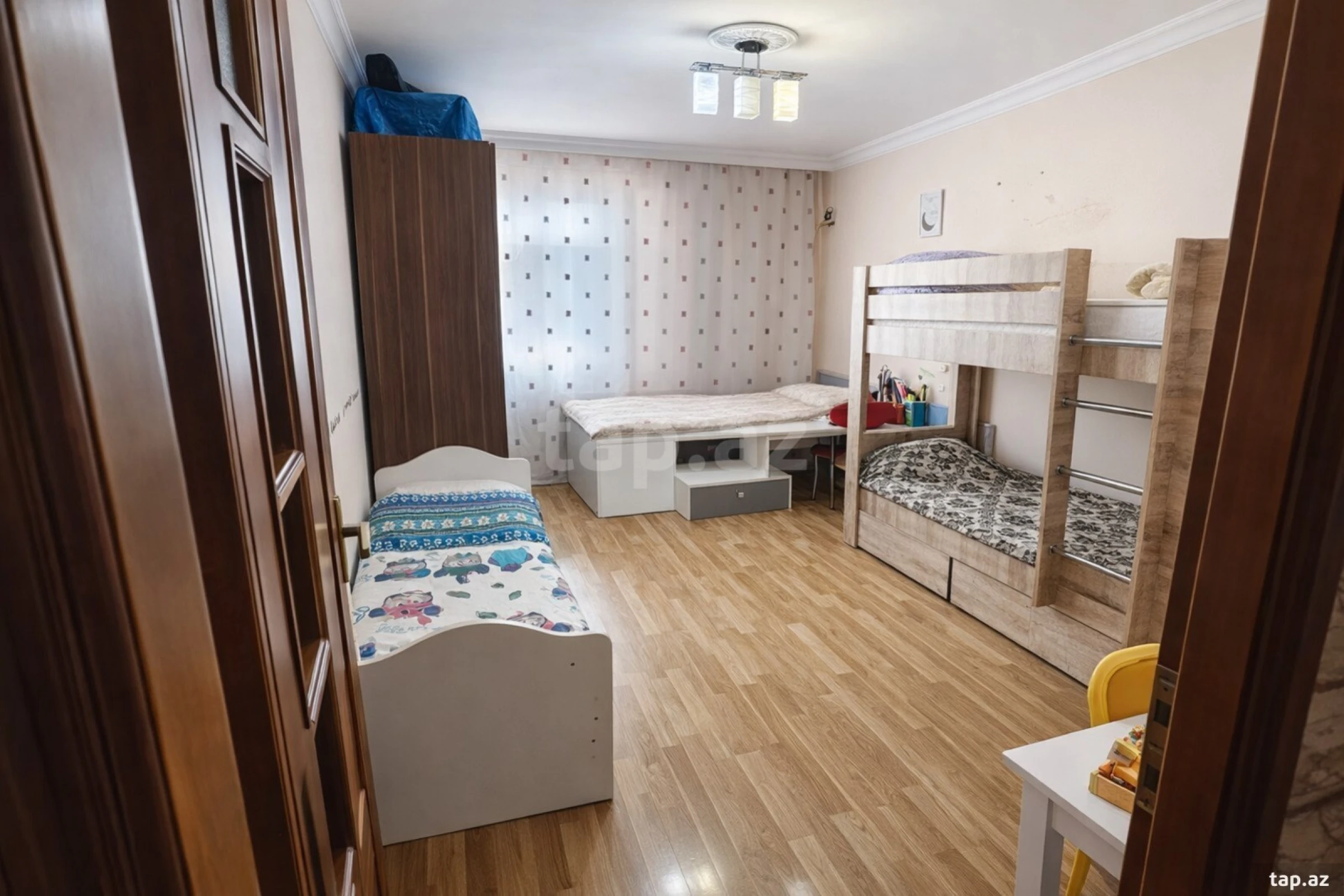Satılır 3 otaqlı yeni tikili 90 m²