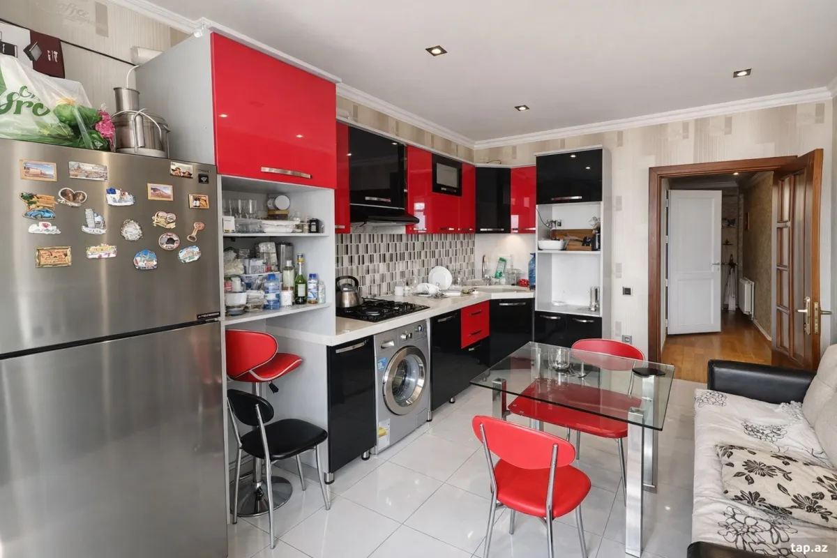 Satılır 3 otaqlı yeni tikili 90 m²