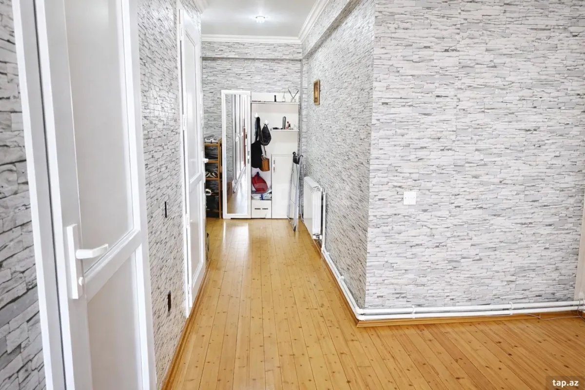 Satılır 3 otaqlı yeni tikili 90 m²