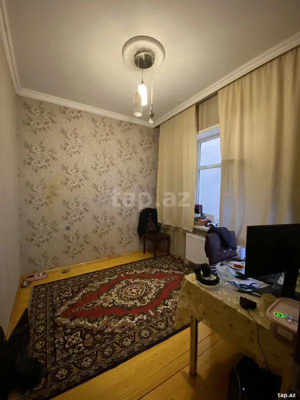 Satılır 5 otaqlı həyət evi