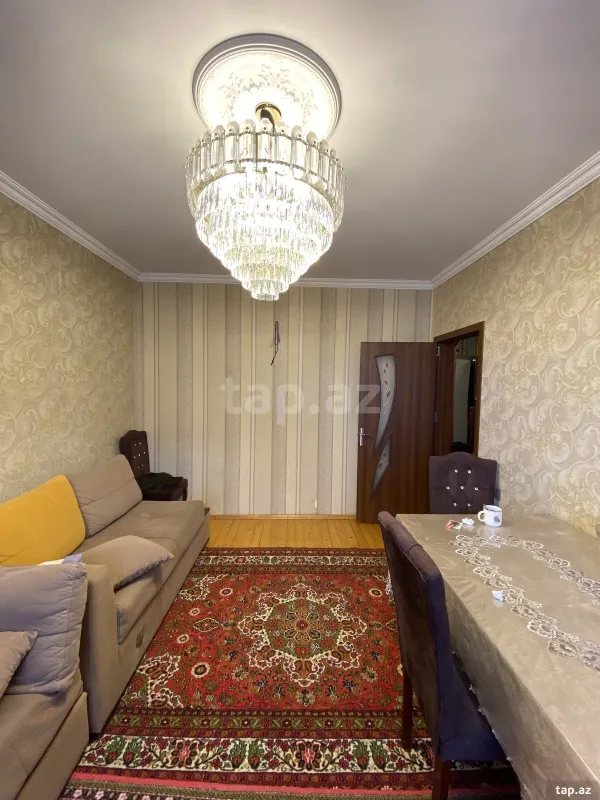 Satılır 5 otaqlı həyət evi