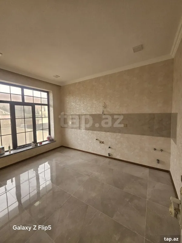 Satılır 6 otaqlı həyət evi 160 m²