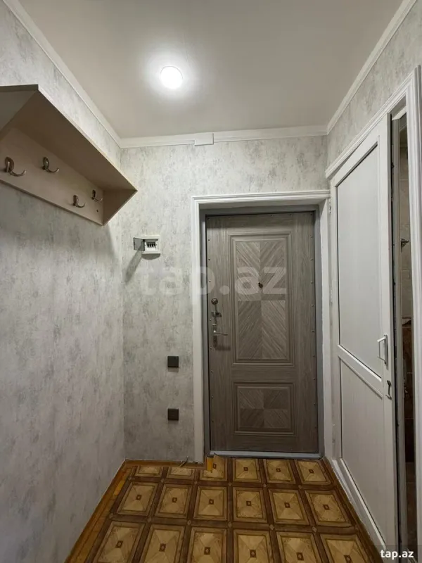 Kirayə verilir 2 otaqlı yeni tikili 70 m²
