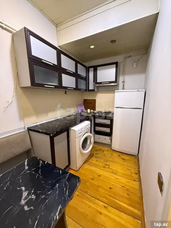 Kirayə verilir 2 otaqlı yeni tikili 70 m²