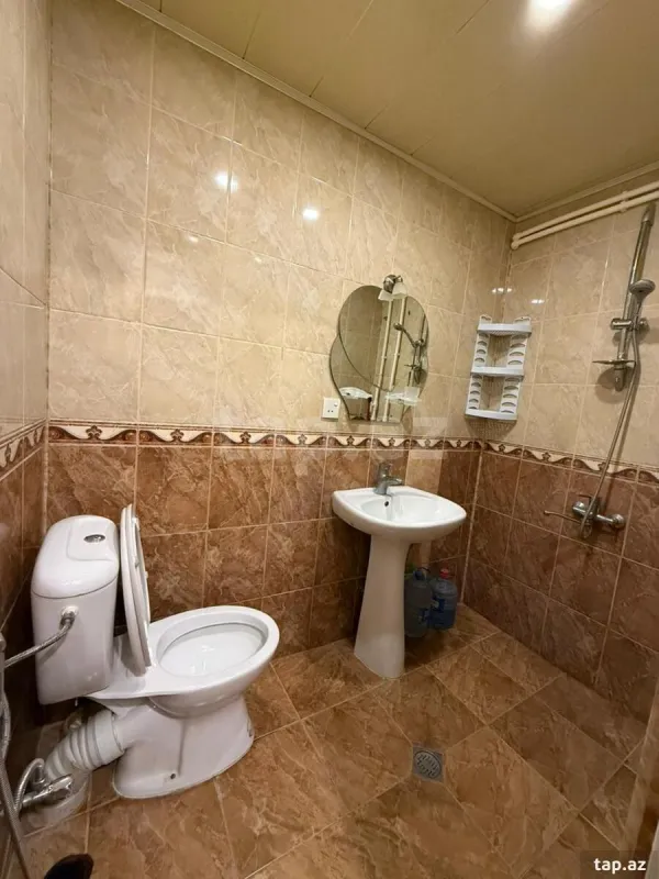 Kirayə verilir 2 otaqlı yeni tikili 70 m²