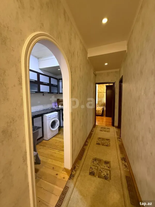 Kirayə verilir 2 otaqlı yeni tikili 70 m²