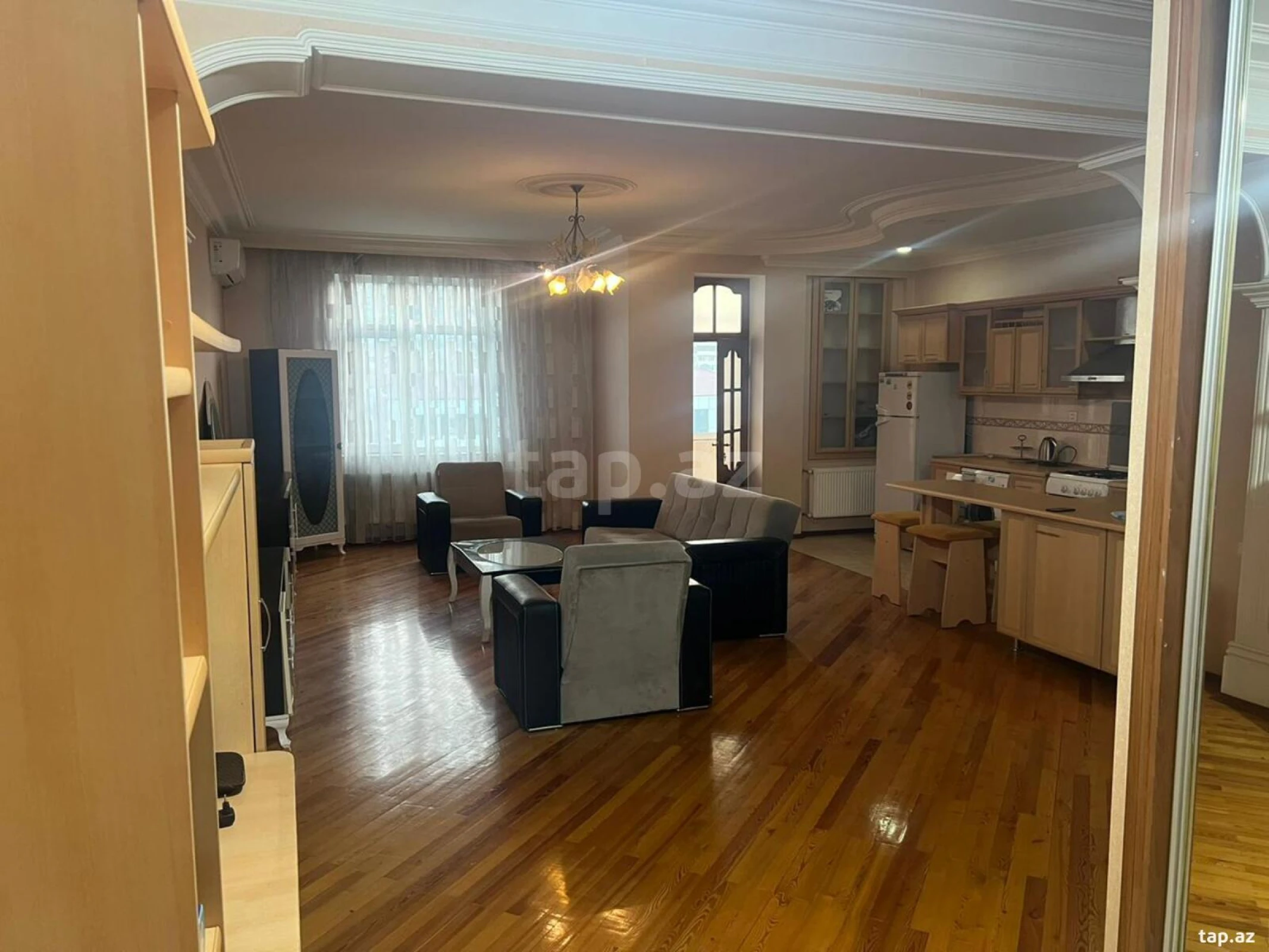 Kirayə verilir 2 otaqlı yeni tikili 87 m²