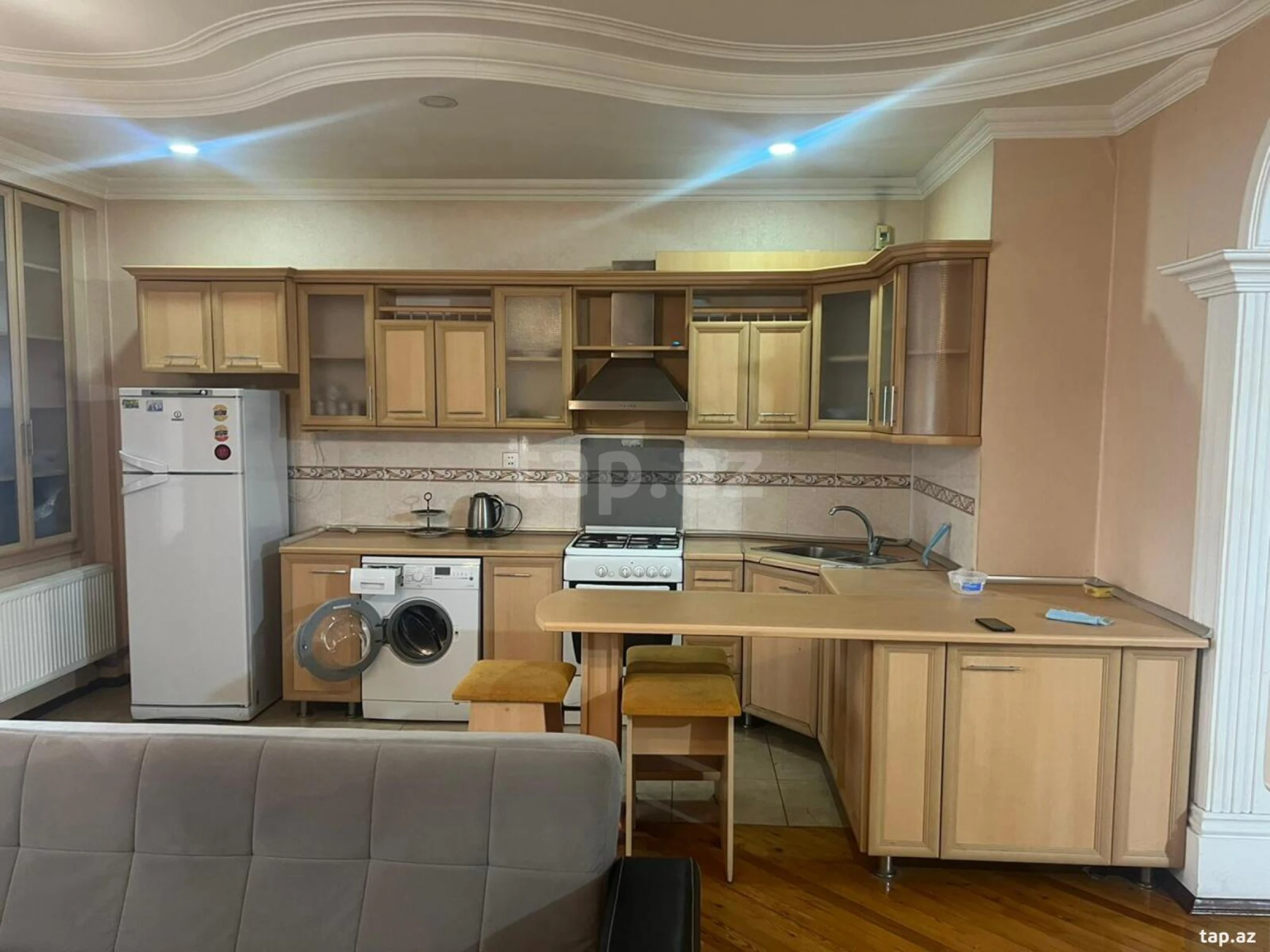 Kirayə verilir 2 otaqlı yeni tikili 87 m²