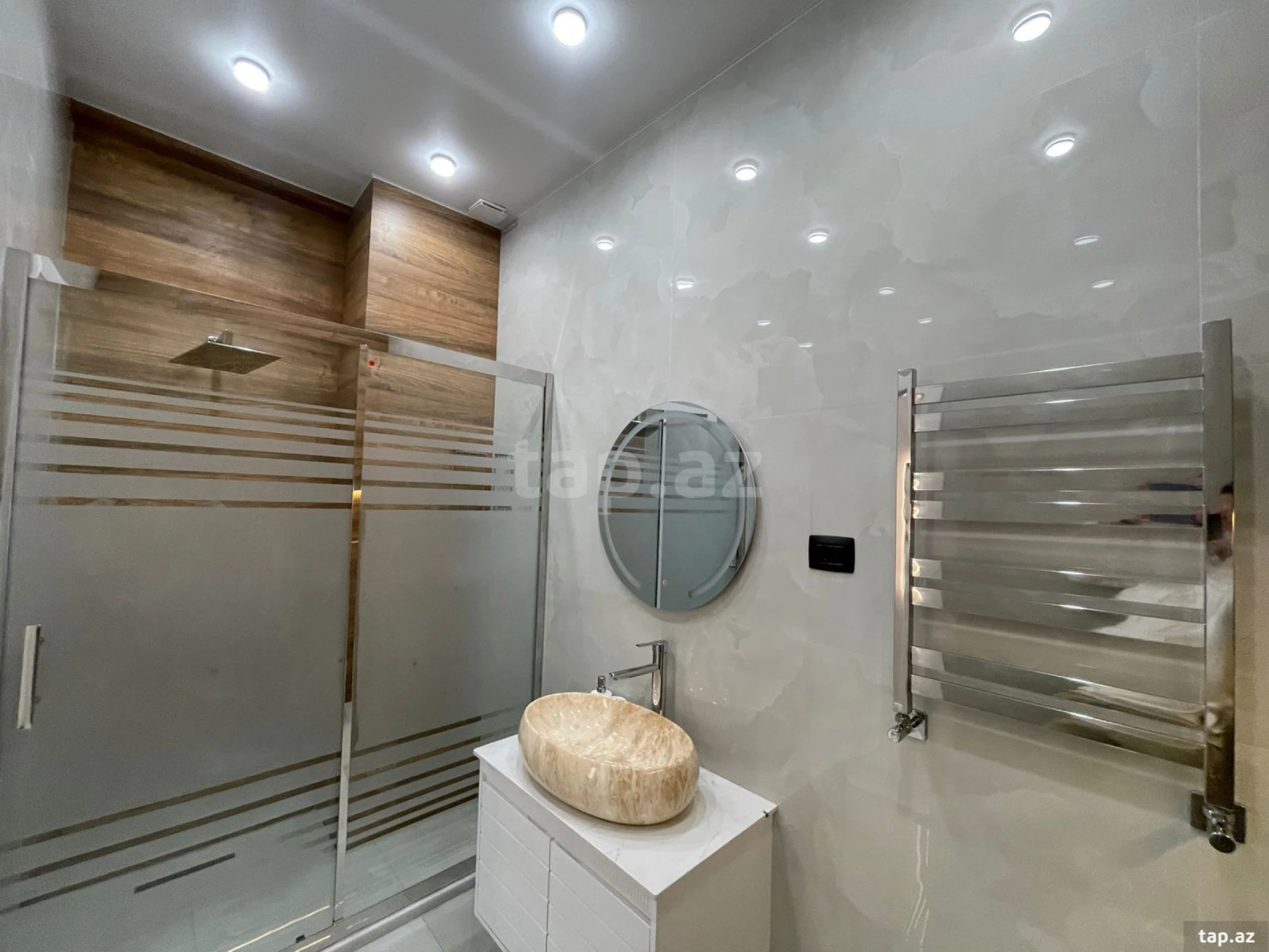 Kirayə verilir 3 otaqlı yeni tikili 85 m²