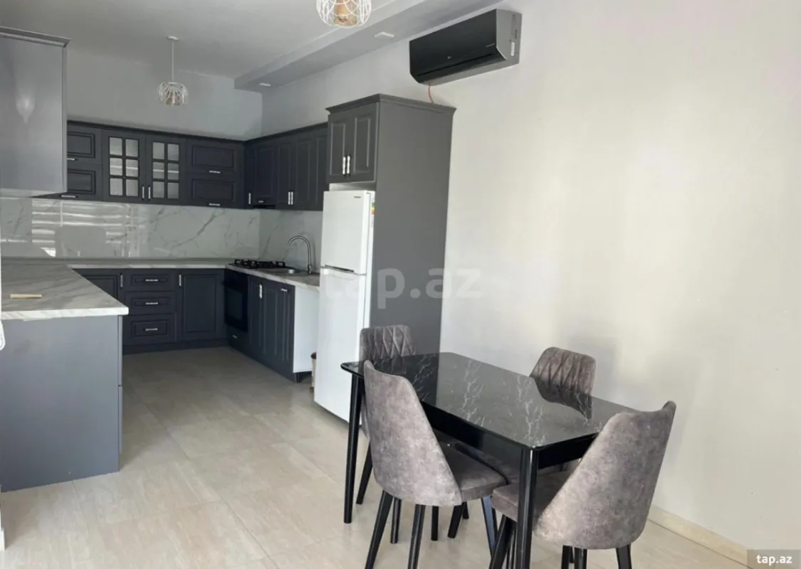 Kirayə verilir 4 otaqlı həyət evi