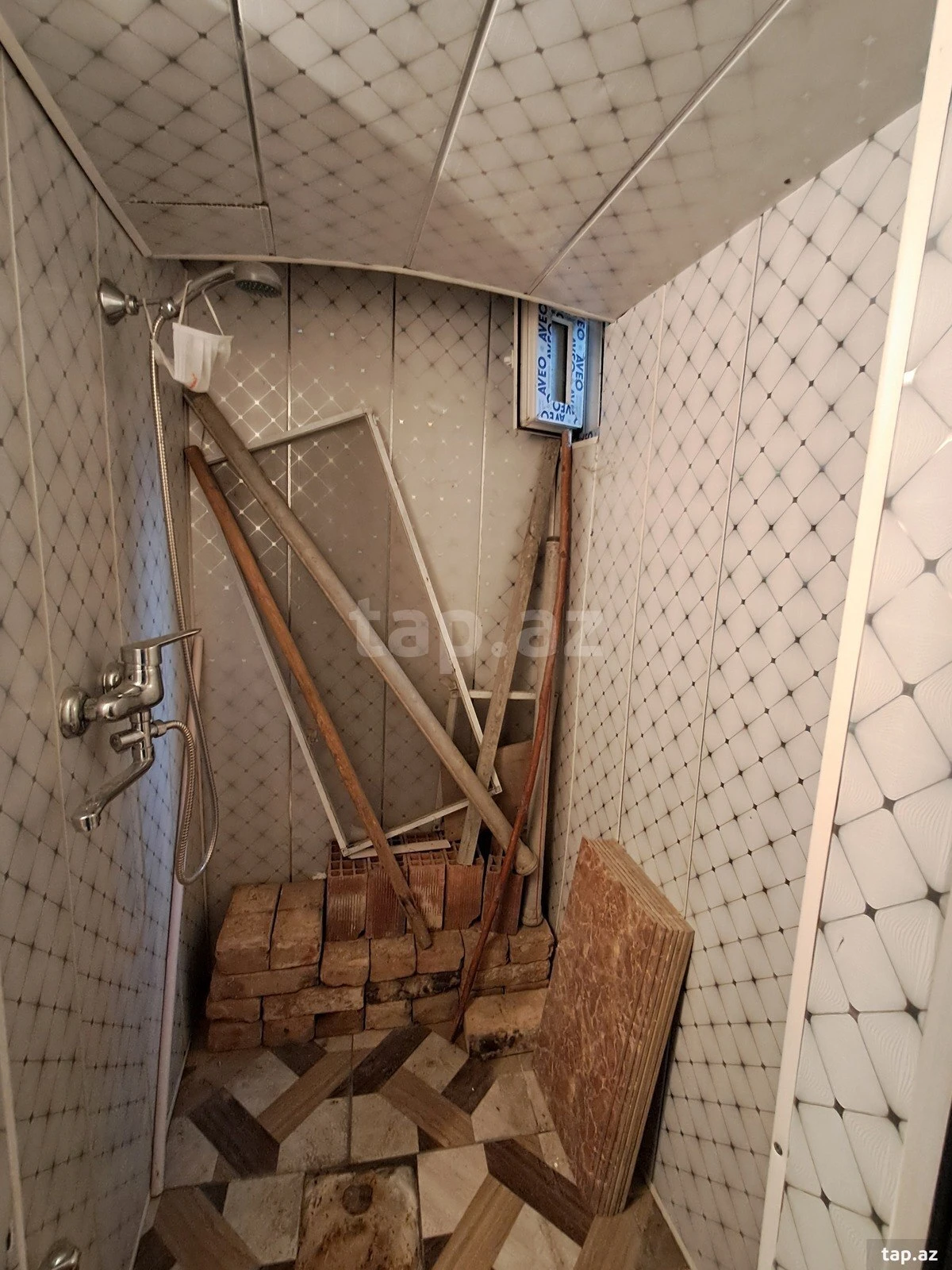 Satılır 1 otaqlı mənzil 8 m²