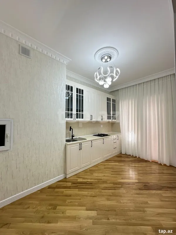Satılır 2 otaqlı yeni tikili 74 m²