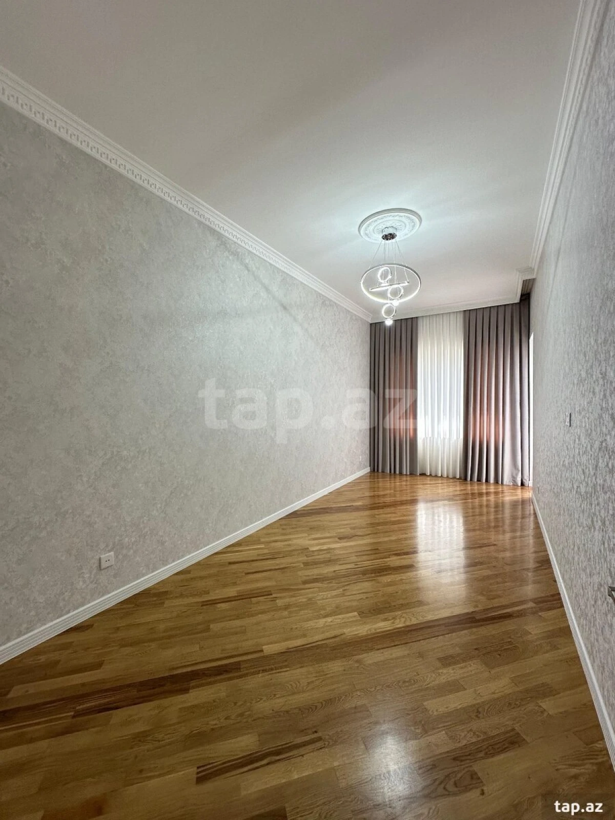 Satılır 2 otaqlı yeni tikili 74 m²