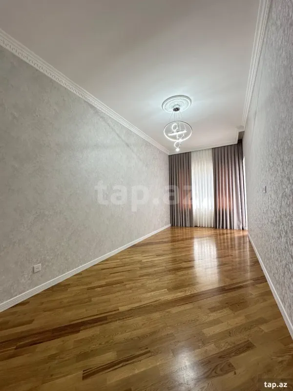 Satılır 2 otaqlı yeni tikili 74 m²