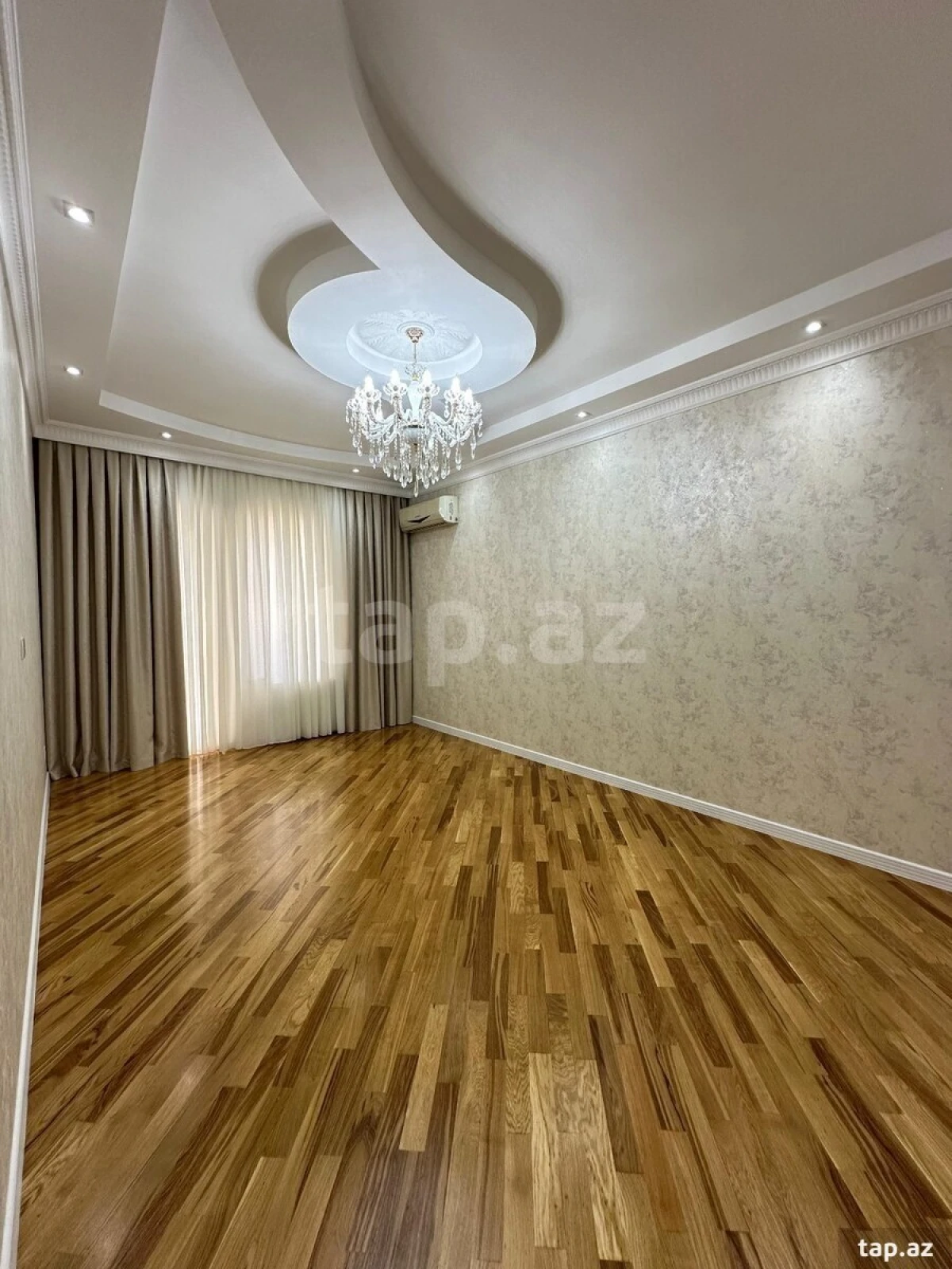 Satılır 2 otaqlı yeni tikili 74 m²