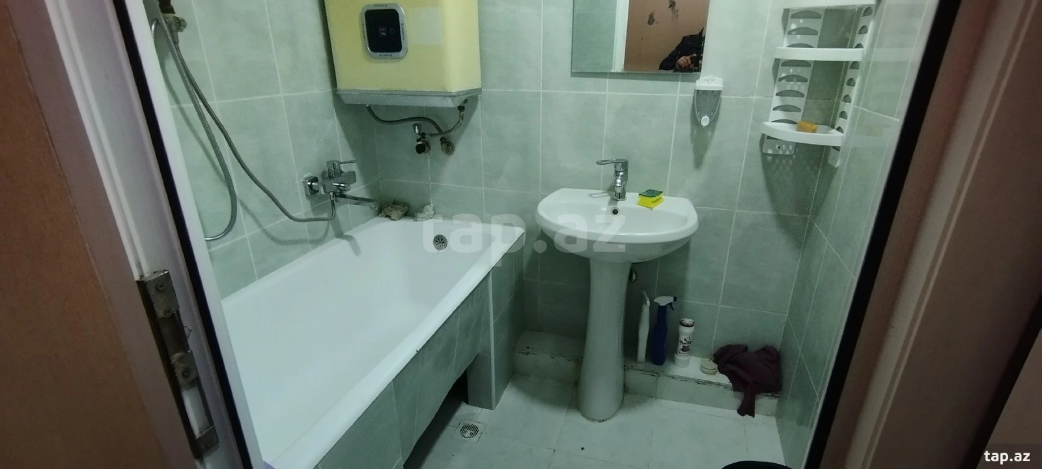 Kirayə verilir 2 otaqlı mənzil 65 m²