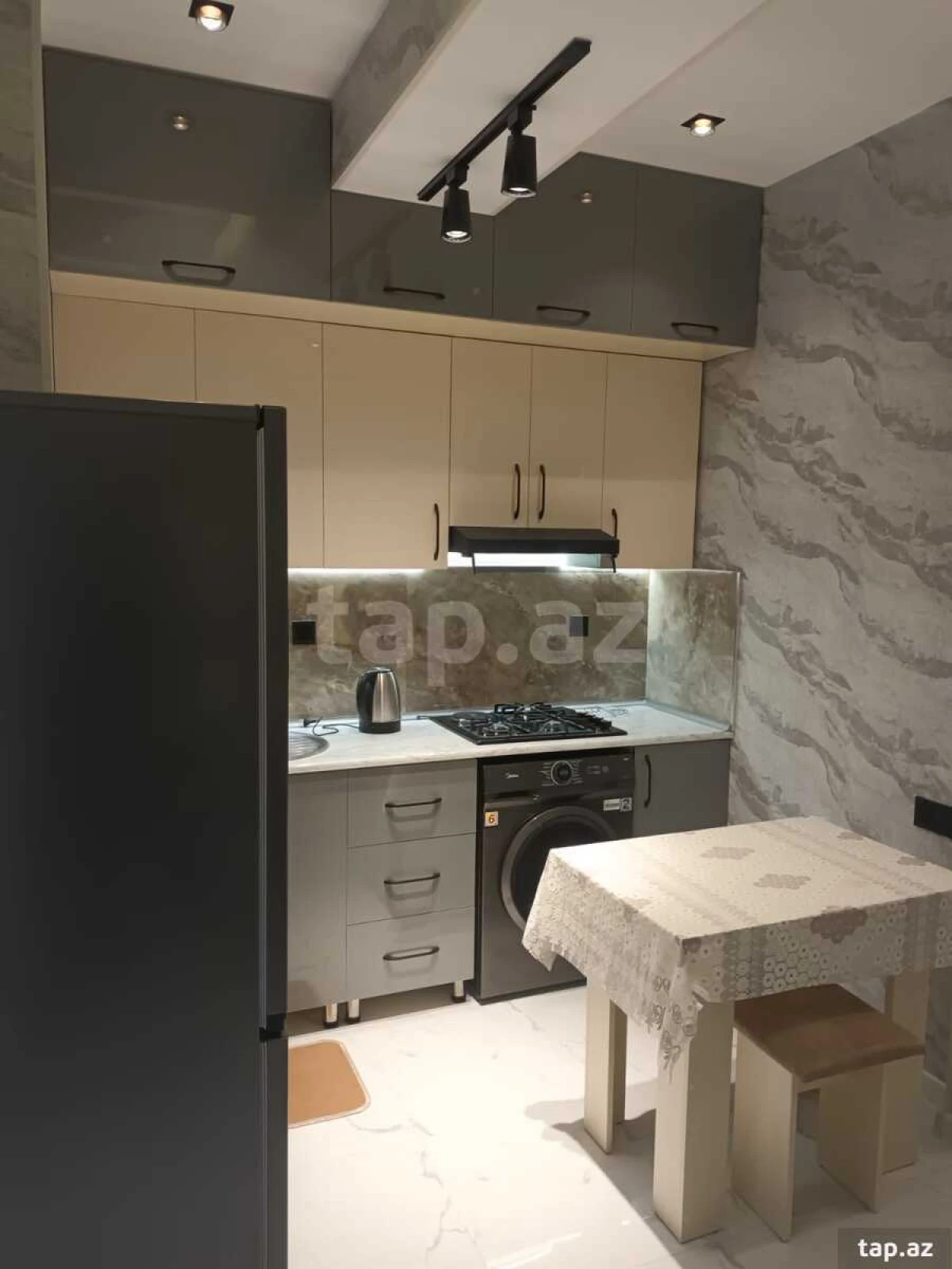 Kirayə verilir 2 otaqlı yeni tikili 55 m²