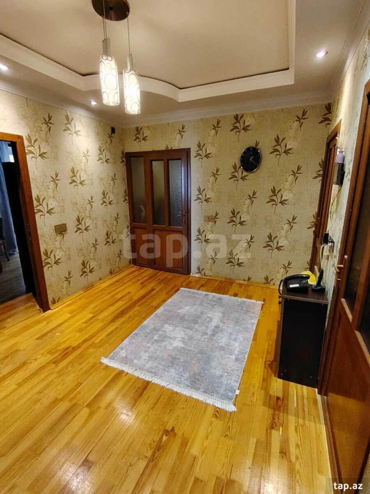 Satılır 4 otaqlı mənzil 120 m²