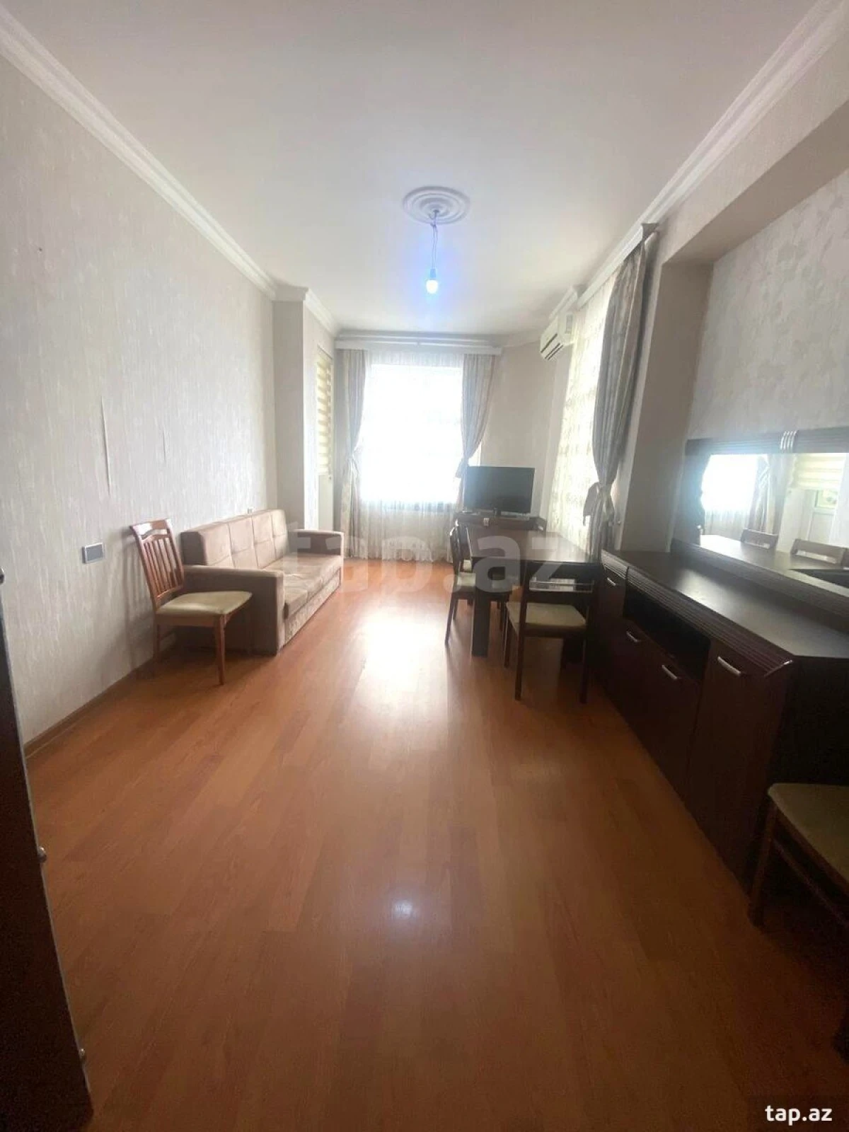 Kirayə verilir 2 otaqlı yeni tikili 67 m²
