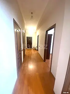 Kirayə verilir 2 otaqlı yeni tikili 67 m²