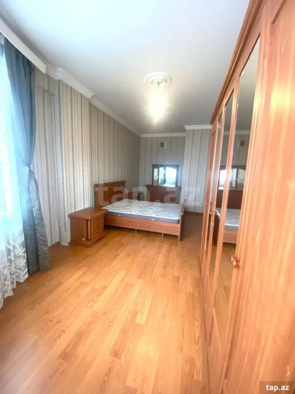 Kirayə verilir 2 otaqlı yeni tikili 67 m²