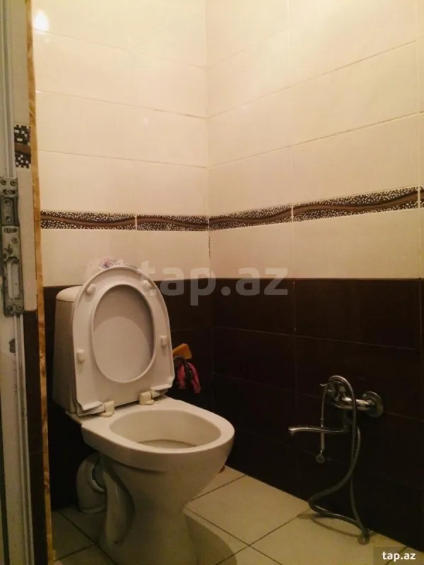 Kirayə verilir 4 otaqlı həyət evi