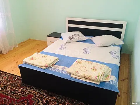 Kirayə verilir 4 otaqlı həyət evi