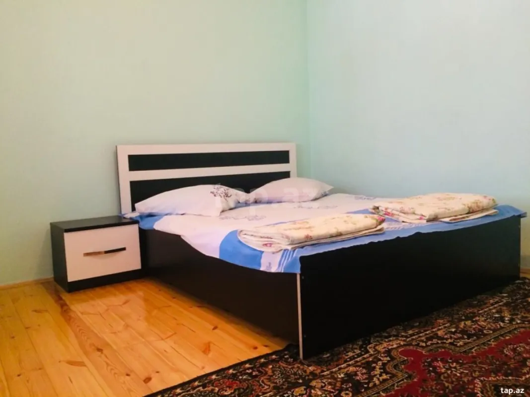 Kirayə verilir 4 otaqlı həyət evi