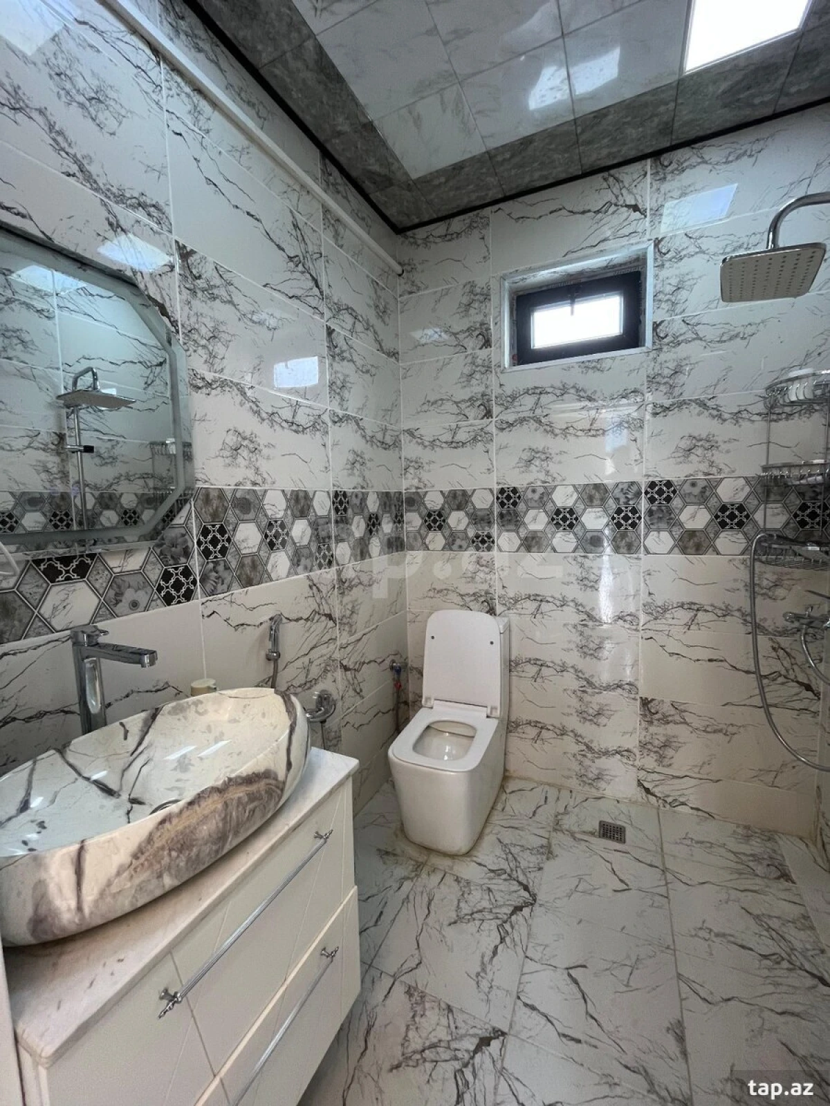 Kirayə verilir 4 otaqlı həyət evi