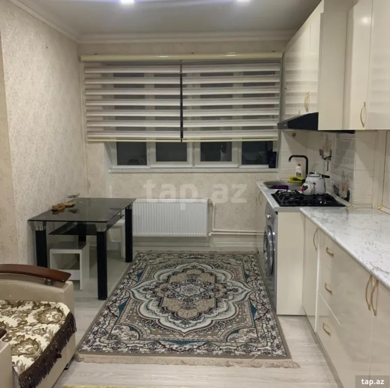Kirayə verilir 2 otaqlı mənzil 65 m²