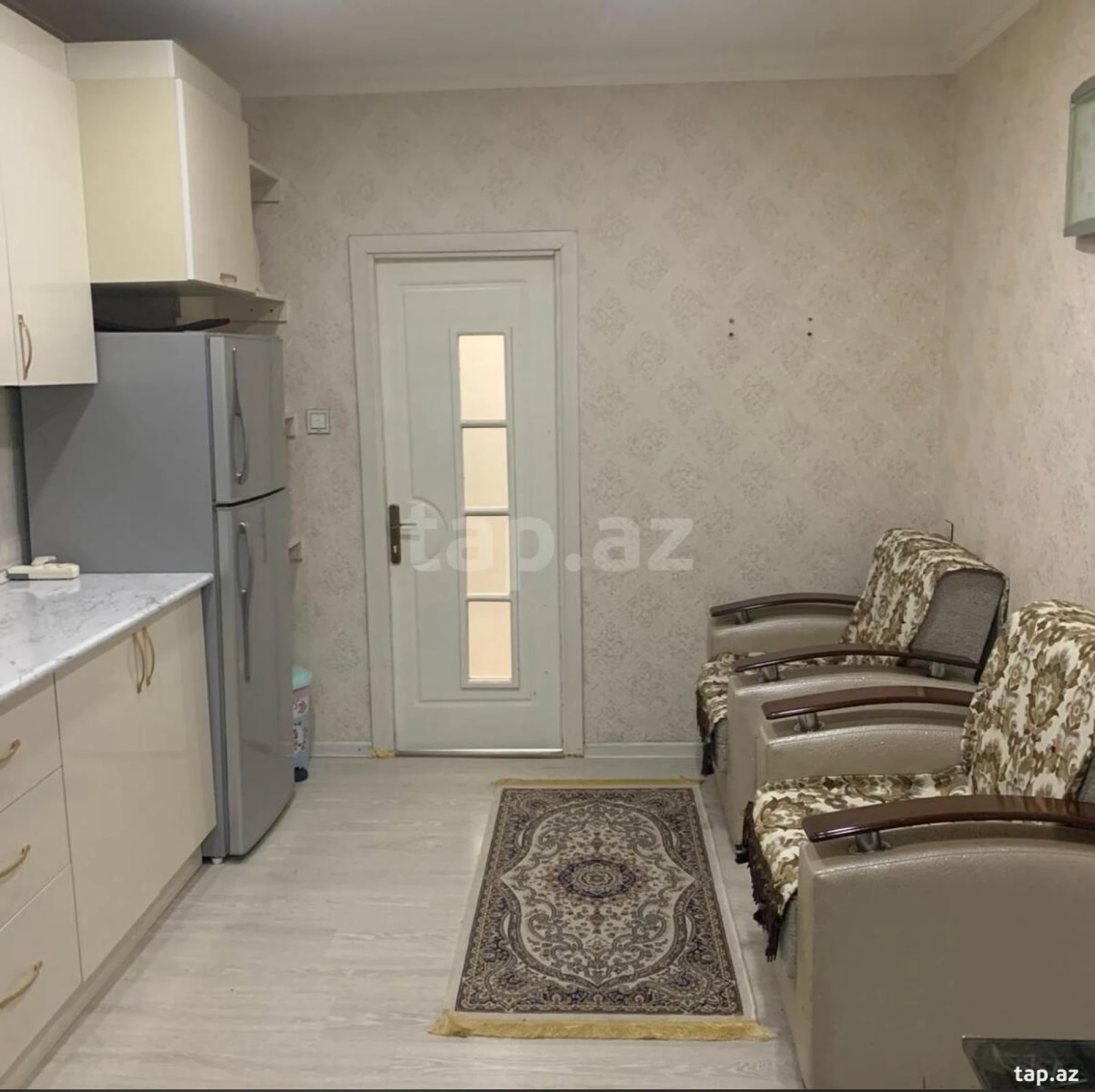 Kirayə verilir 2 otaqlı mənzil 65 m²