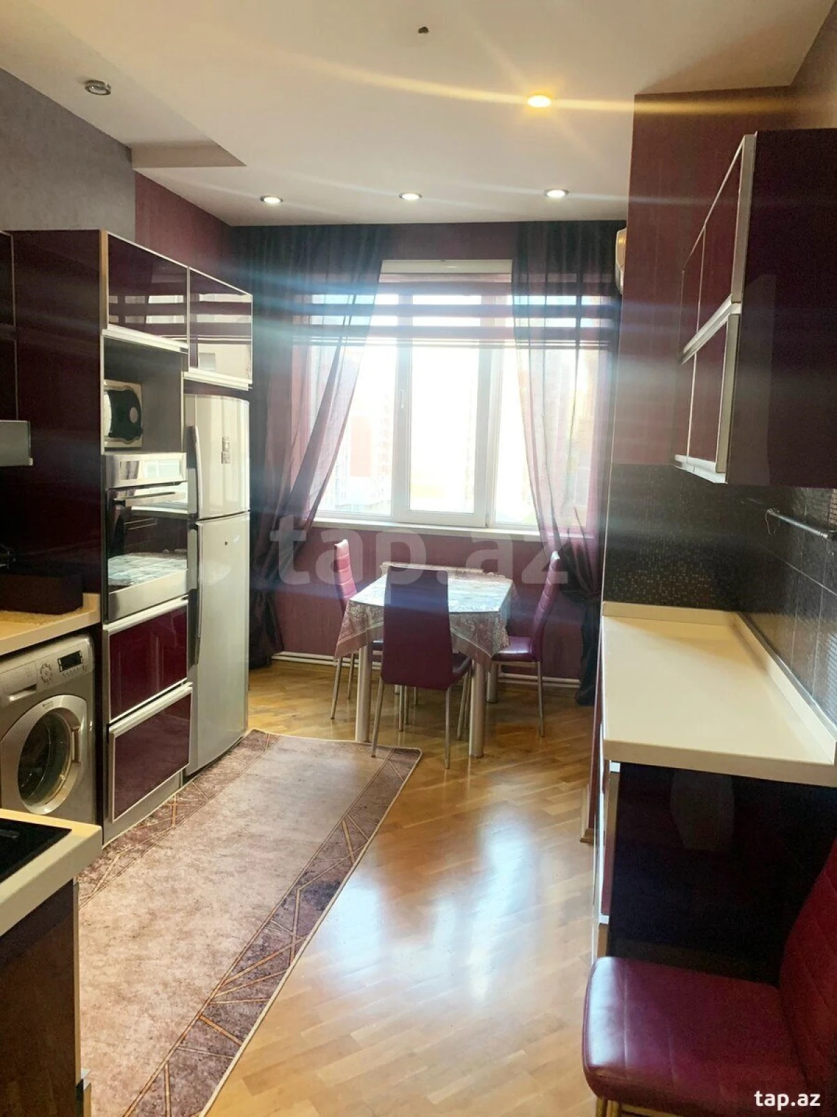 Kirayə verilir 2 otaqlı yeni tikili 85 m²